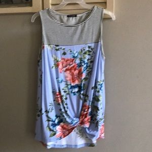 Pretty sleeveless cotton knotted front top